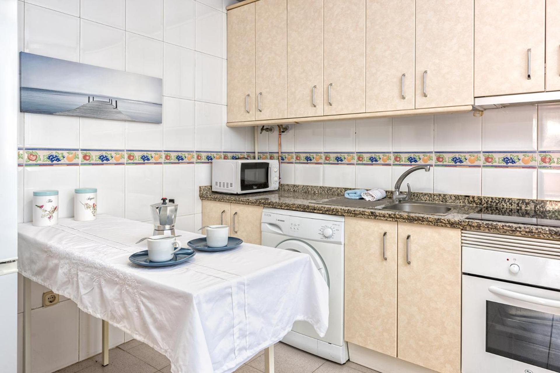 Castillo Sohail Townhouse Near The Beach By Costarentals - Ref 101 Fuengirola Eksteriør billede