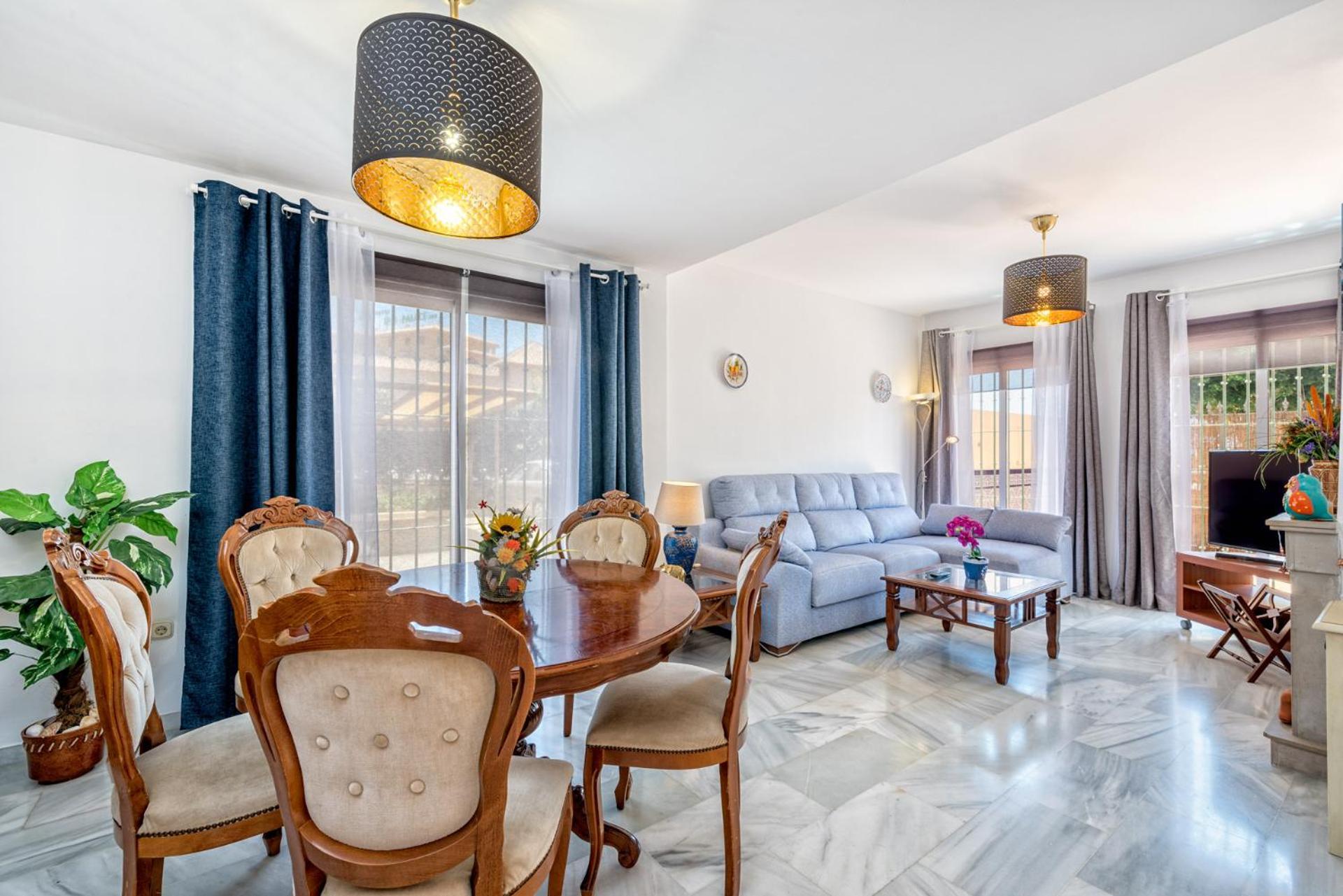 Castillo Sohail Townhouse Near The Beach By Costarentals - Ref 101 Fuengirola Eksteriør billede